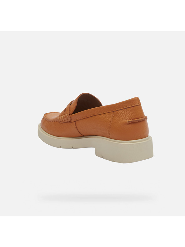 Geox Кафяви дамски мокасини Geox Spherica EC1