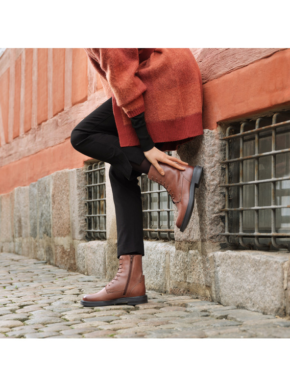 Geox Светлокафяви дамски боти Geox Serilda