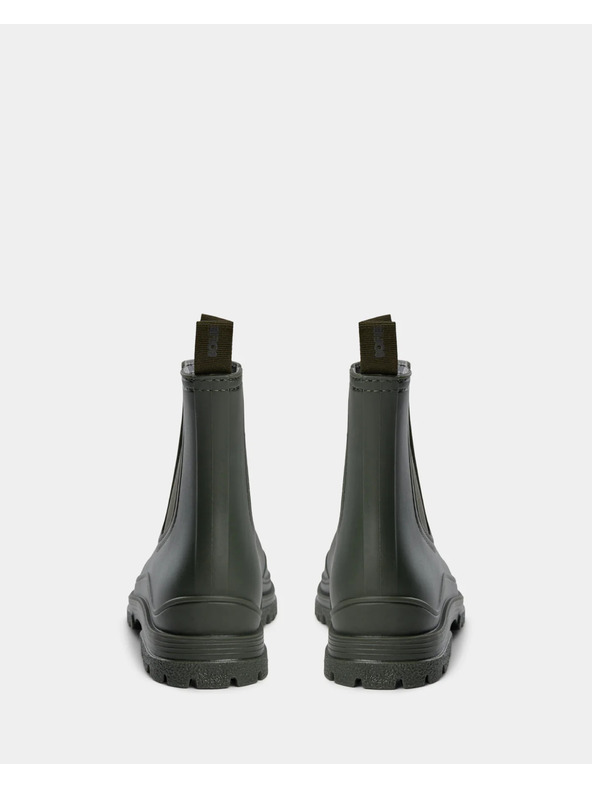 Sofie Schnoor Боти