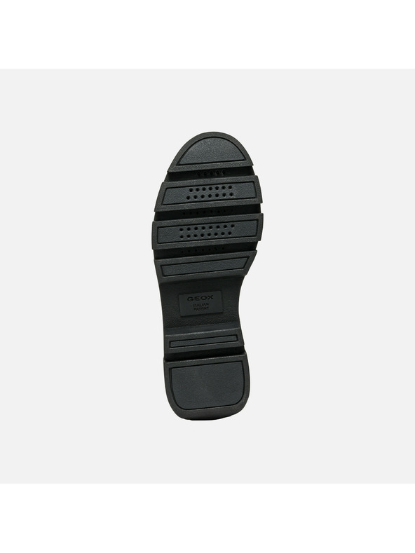 Geox Бежови дамски мокасини Geox Vilde