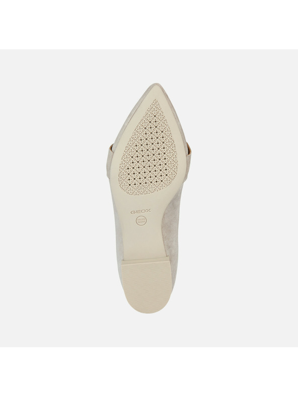 Geox Кремави дамски балерини Geox Charyssa