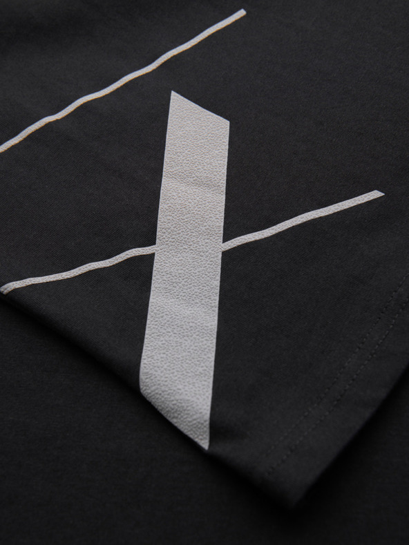 Ombre Clothing Мъжка тениска от памучен жарсе с голям страничен надпис Ombre Clothing