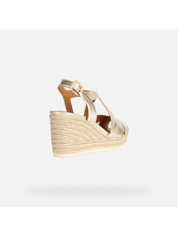 Geox Златисти дамски сандали Geox Ponza