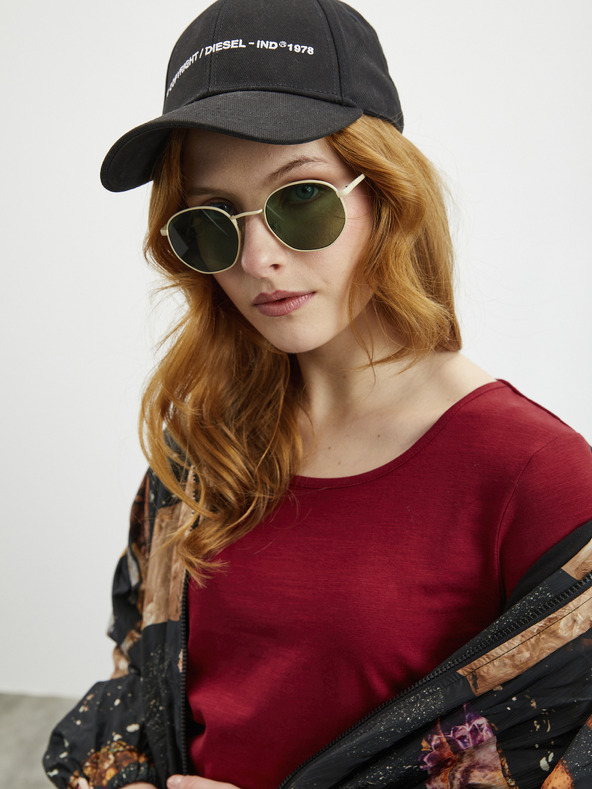 ZOOT.lab Дамска основна тениска ZOOT.lab Mira в цвят бордо