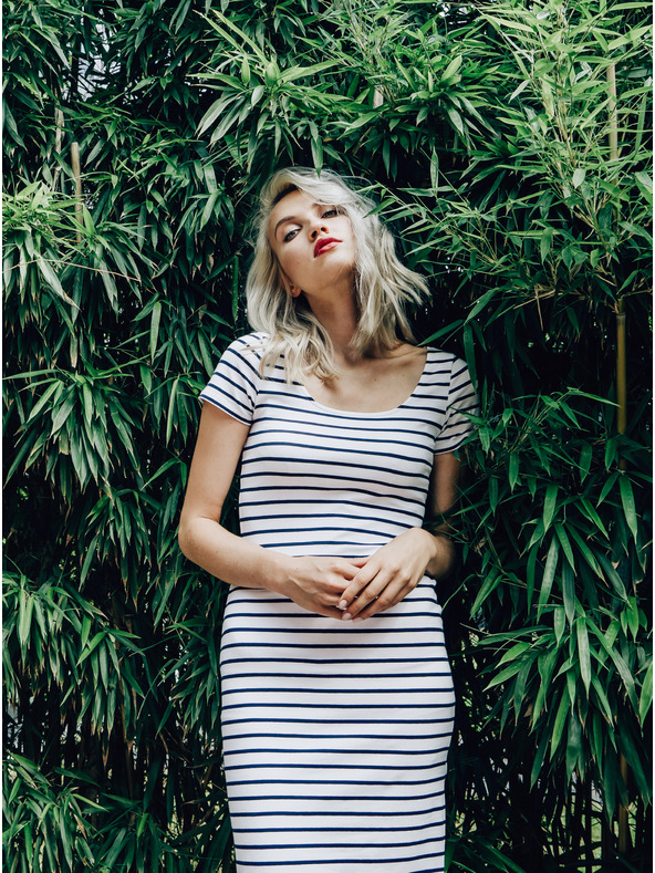 ZOOT.lab Синя и бяла рокля на райета ZOOT.lab Junne